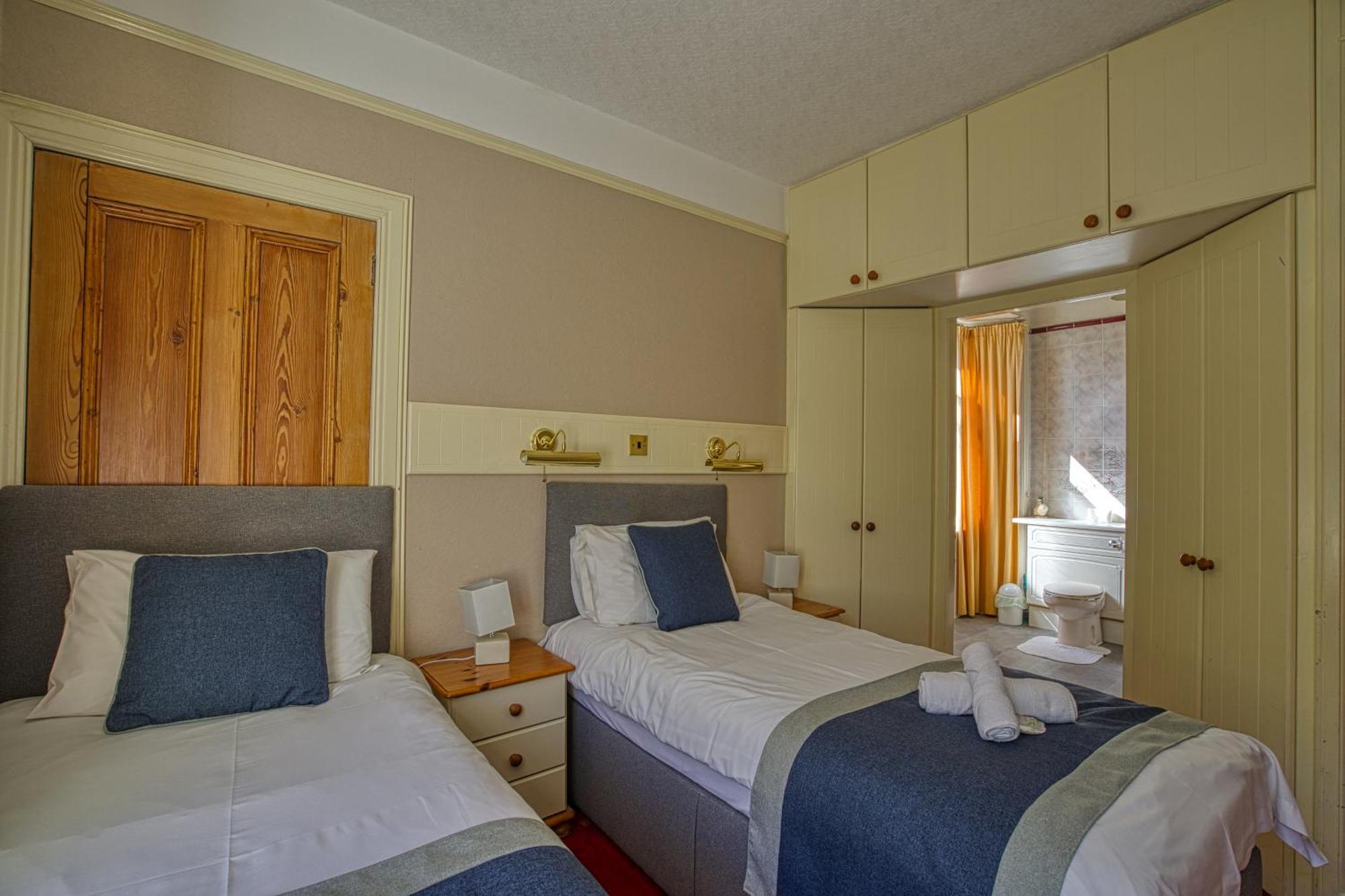 Woodlands Bed And Breakfast Dornoch Exterior photo